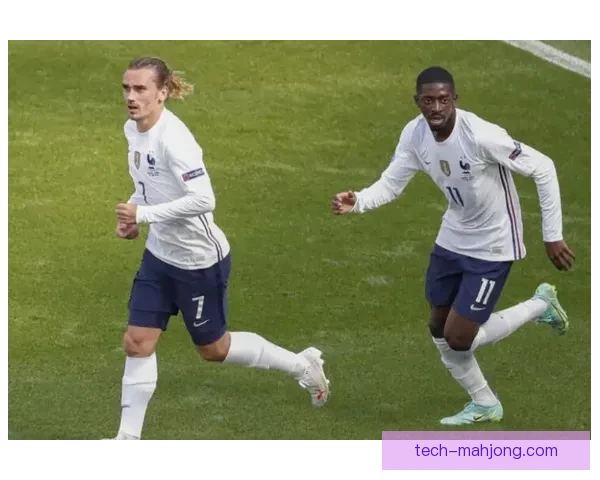 乌杜奥凯离开奥格斯堡后的转会前景与球队未来格局全面解读走势新